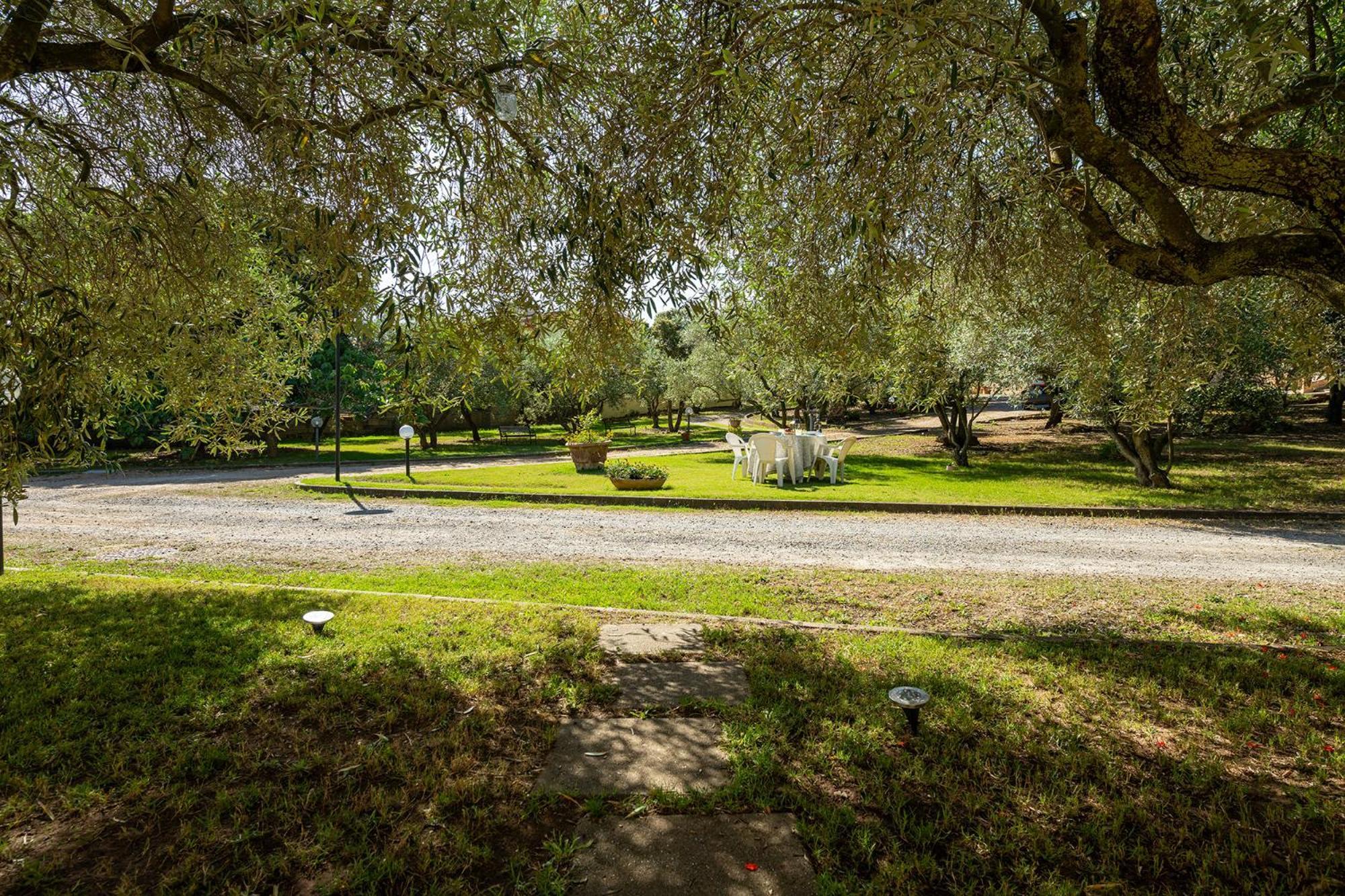 Residenza Parco Degli Ulivi Villa Villamassargia Exterior foto